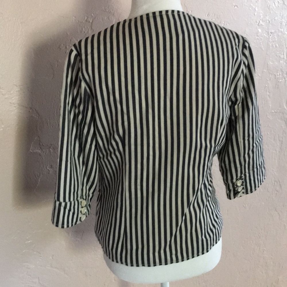 Blazer - Picture 2 of 5